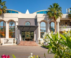 Riva Resort Bodrum +16 | 3 Gece Otel Konaklamalı | Her Şey Dahil Konsept 