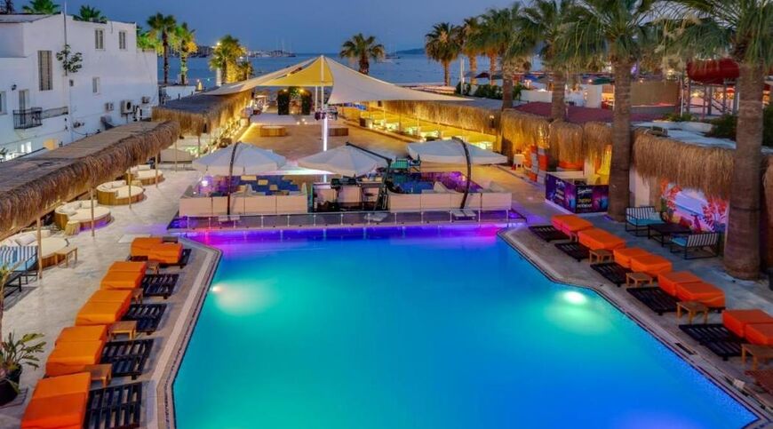 Regulus Gümbet Beach Resort Bodrum Hotel 3 Gece Konaklamalı