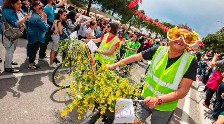 Alaçatı Ot Festivali Turu 1 Gece Otel Konaklaması