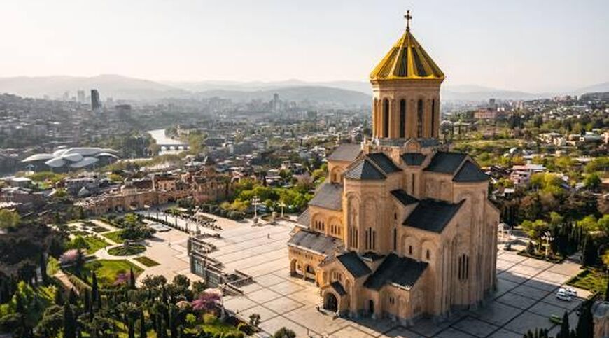 İstanbul Çıkışlı Vizesiz Uçaklı Tiflis & Batum Turu 1 Gece...