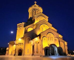 İstanbul Çıkışlı Vizesiz Uçaklı Tiflis & Batum Turu 1 Gece...